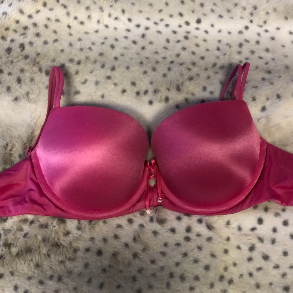 Victoria’s Secret Very Sexy Balconette bra 32D